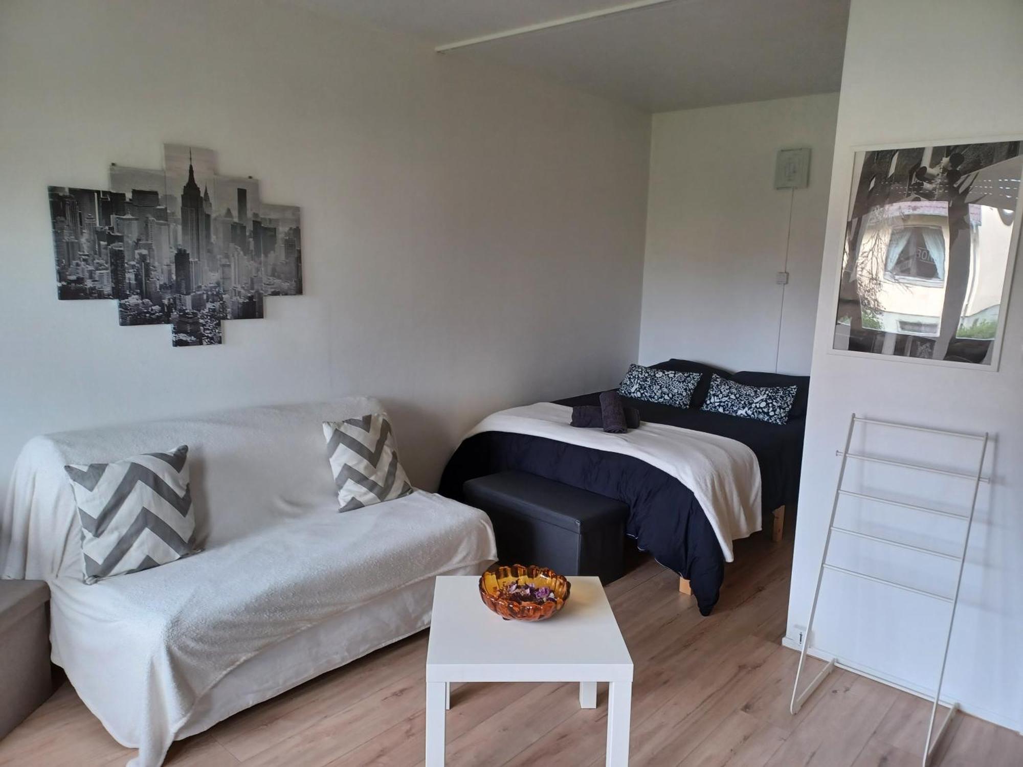 Studio Rdc Calme Avec Parking Ferme Pres Autoroute Et Tram C Miluza Zewnętrze zdjęcie
