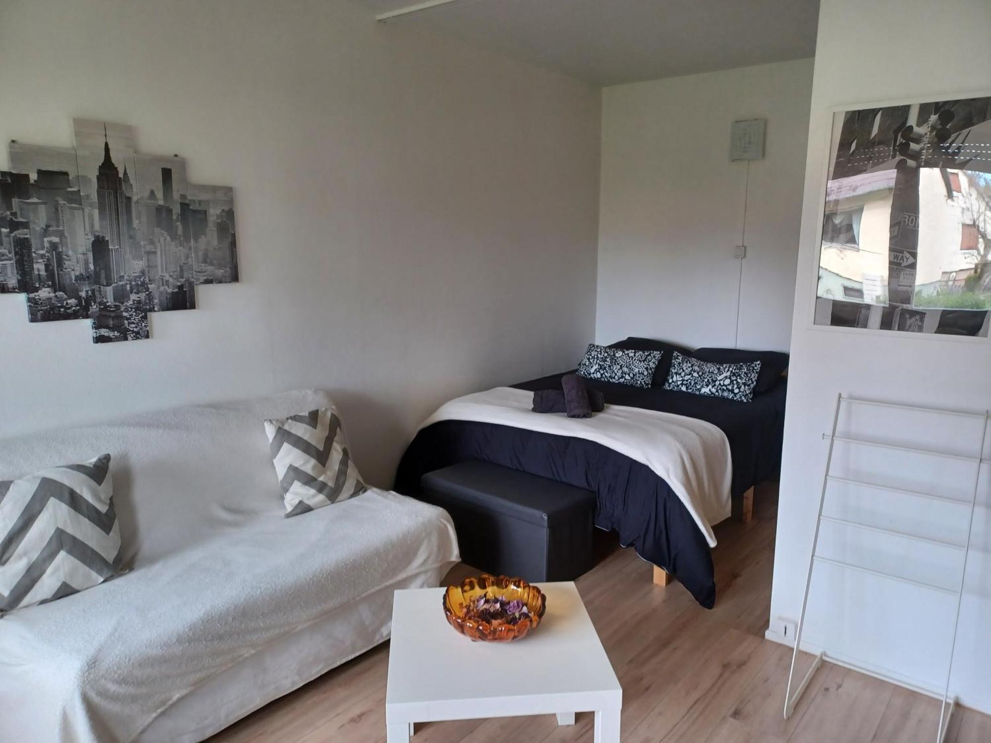 Studio Rdc Calme Avec Parking Ferme Pres Autoroute Et Tram C Miluza Zewnętrze zdjęcie